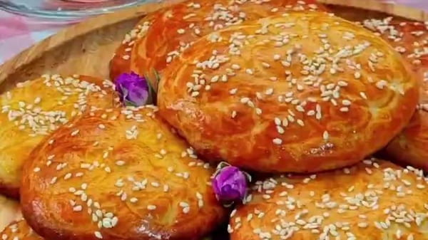 تصویر 5 از قیمت نان کماج همدان + خرید باور نکردنی